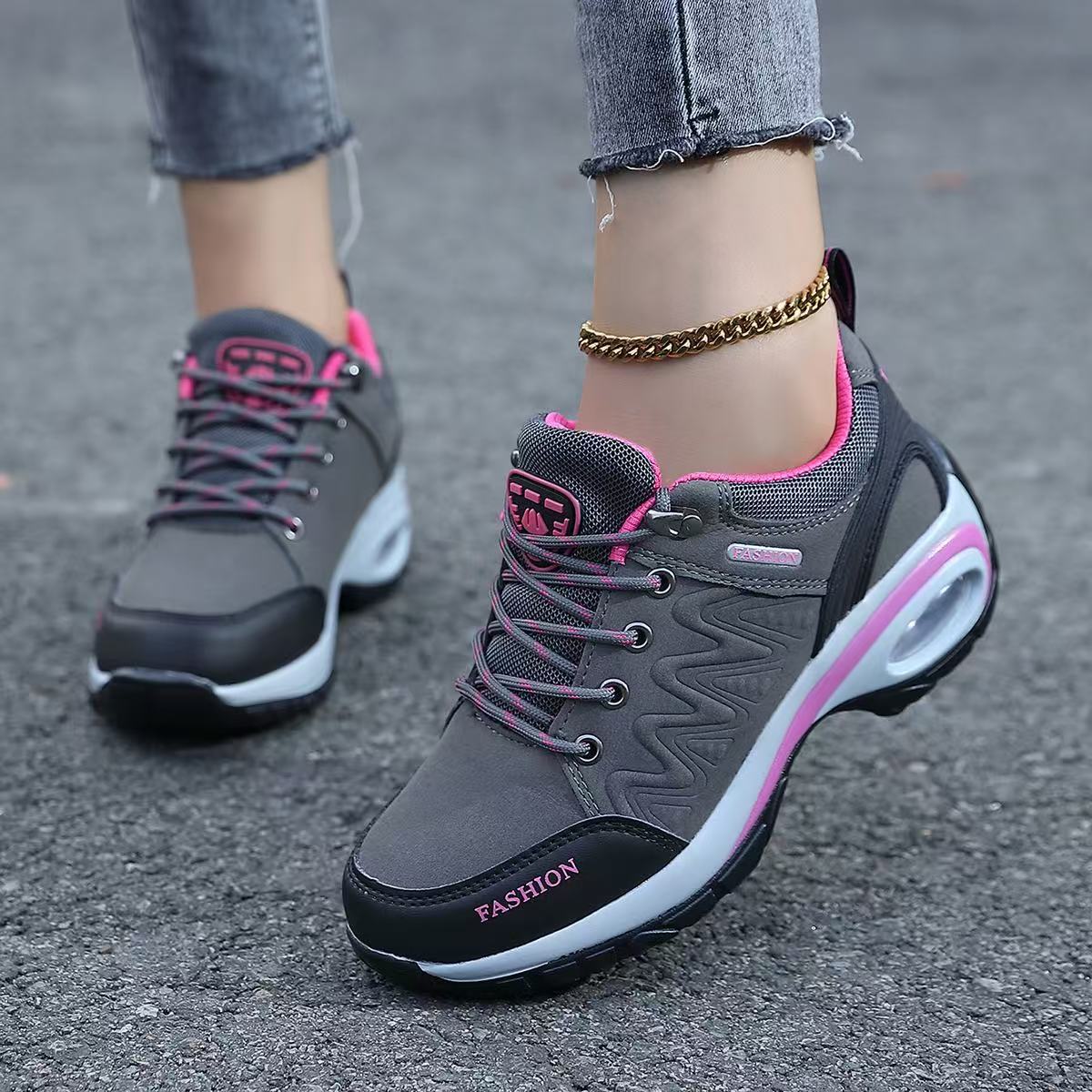 AeroPace Cushioned Sneakers, product view 4