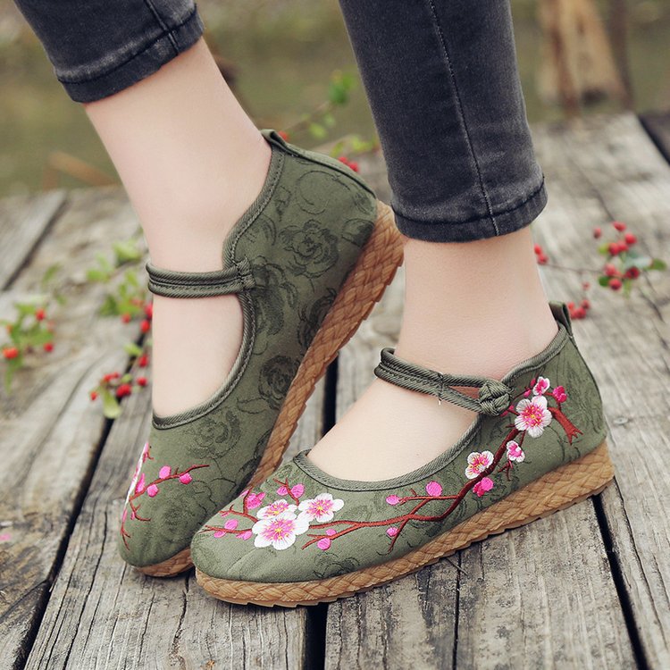 LotusPath Embroidered Cloth Shoes, product view 4