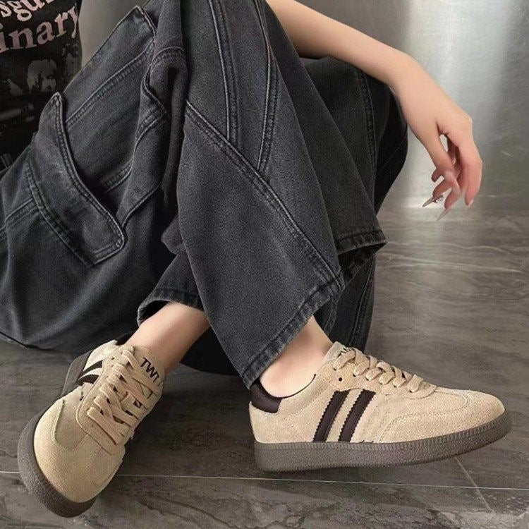 RetroCourt Classic Trainers, product view 4