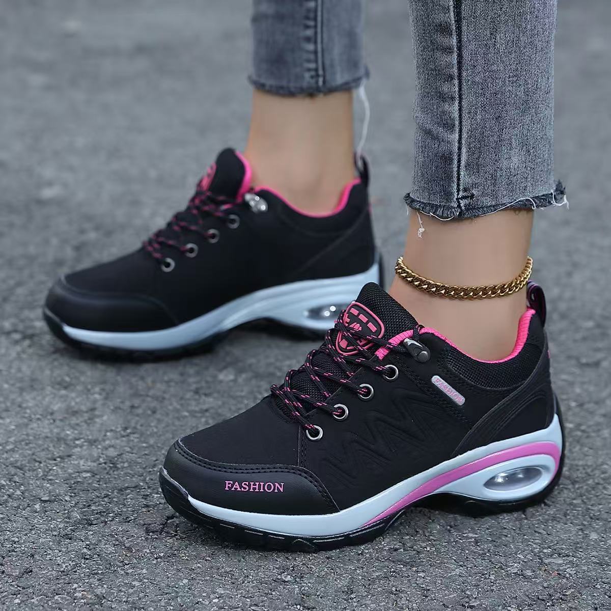 AeroPace Cushioned Sneakers, product view 3