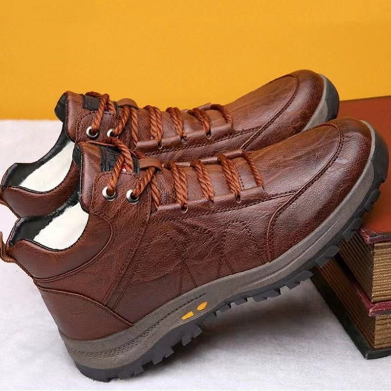 Ridgeway Trail Comfort Hiking Shoes, product view 2