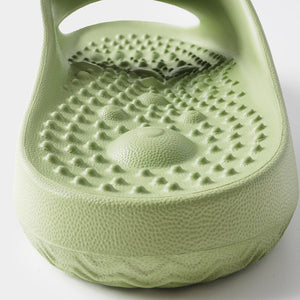 RelaxArch Acupressure Arch Support Slippers, product view 4